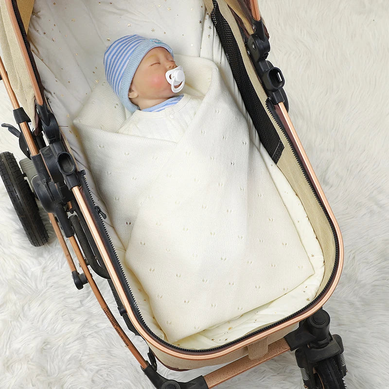 Plain Knitted Blanket for Newborn Baby Boy or Girl, 90 × 70 cm Bedding Quilt, Ultra Soft Stroller Swaddle Blanket, Checked Pattern, Warm Sleeping Bag.