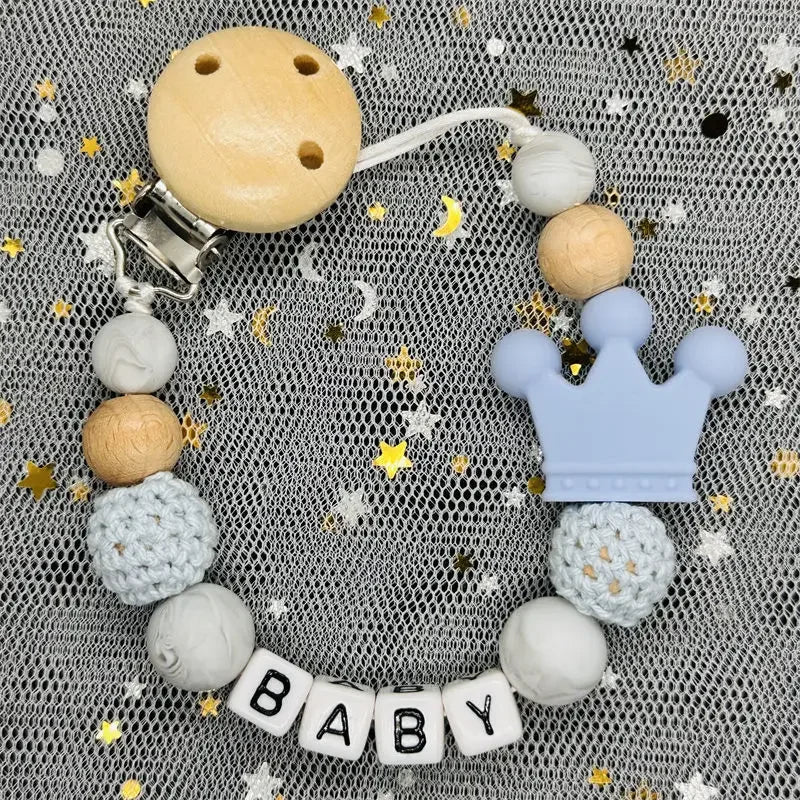 👑 Personalized Crown Pacifier Clip with Name — Silicone & Beechwood Beads, Baby Soother Holder