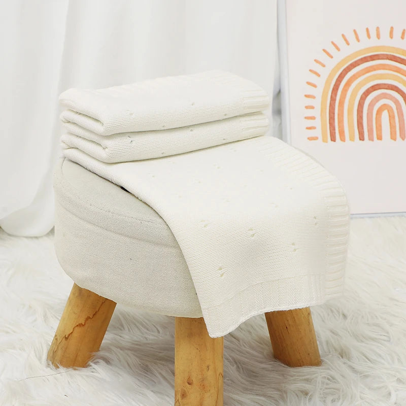Plain Knitted Blanket for Newborn Baby Boy or Girl, 90 × 70 cm Bedding Quilt, Ultra Soft Stroller Swaddle Blanket, Checked Pattern, Warm Sleeping Bag.
