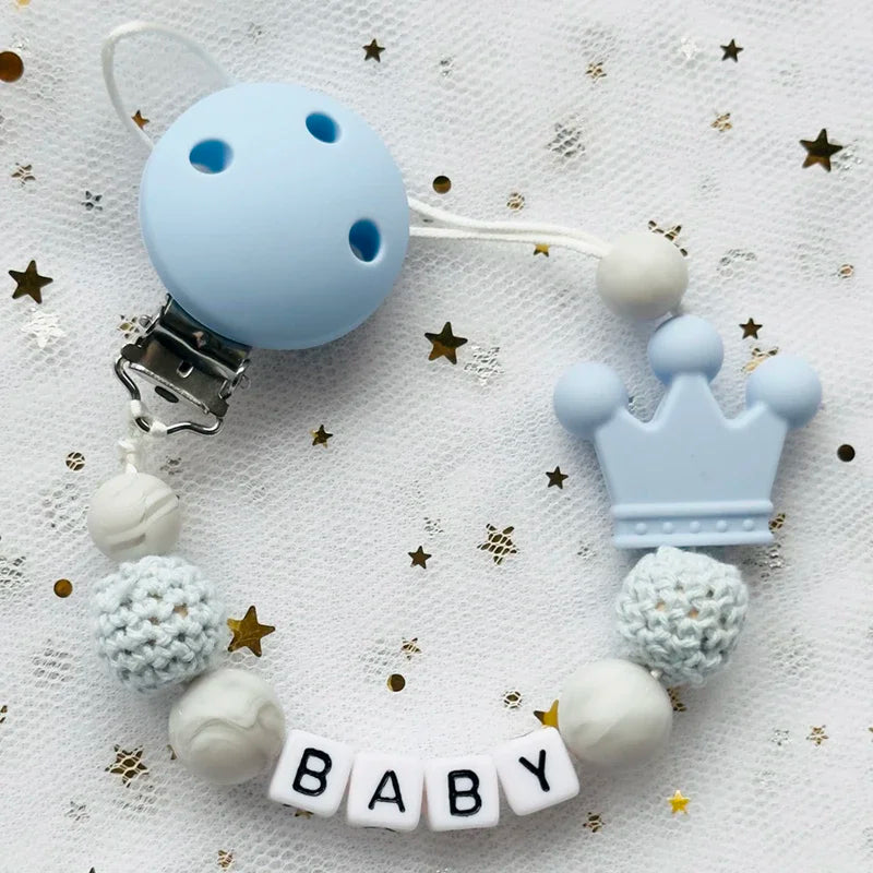 👑 Personalized Crown Pacifier Clip with Name — Silicone & Beechwood Beads, Baby Soother Holder